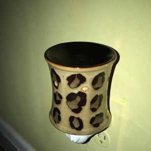 Scentsy warmer plug in